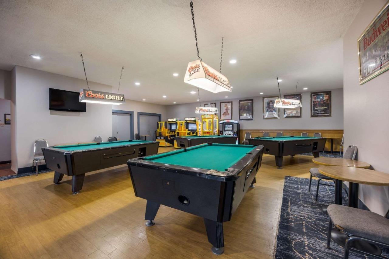 Suburban Studios Canon City Luaran gambar