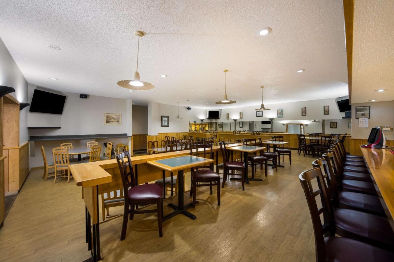 Suburban Studios Canon City Luaran gambar