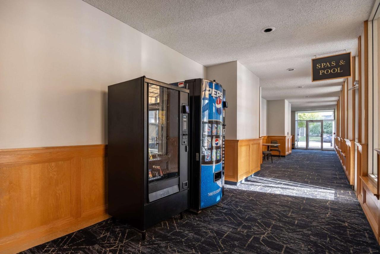 Suburban Studios Canon City Luaran gambar